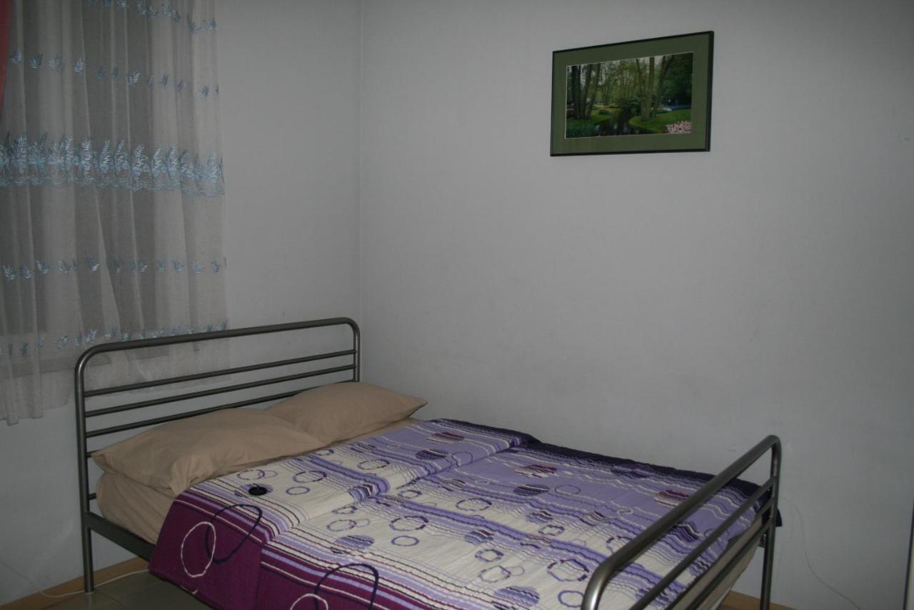 Why Me Eco-Friendly Hostel Tbilisi Esterno foto