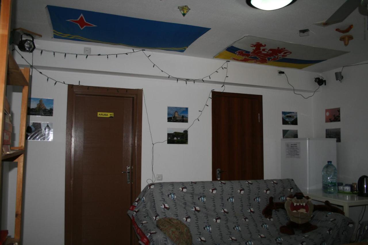 Why Me Eco-Friendly Hostel Tbilisi Esterno foto