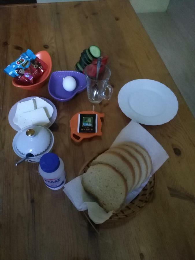 Why Me Eco-Friendly Hostel Tbilisi Esterno foto